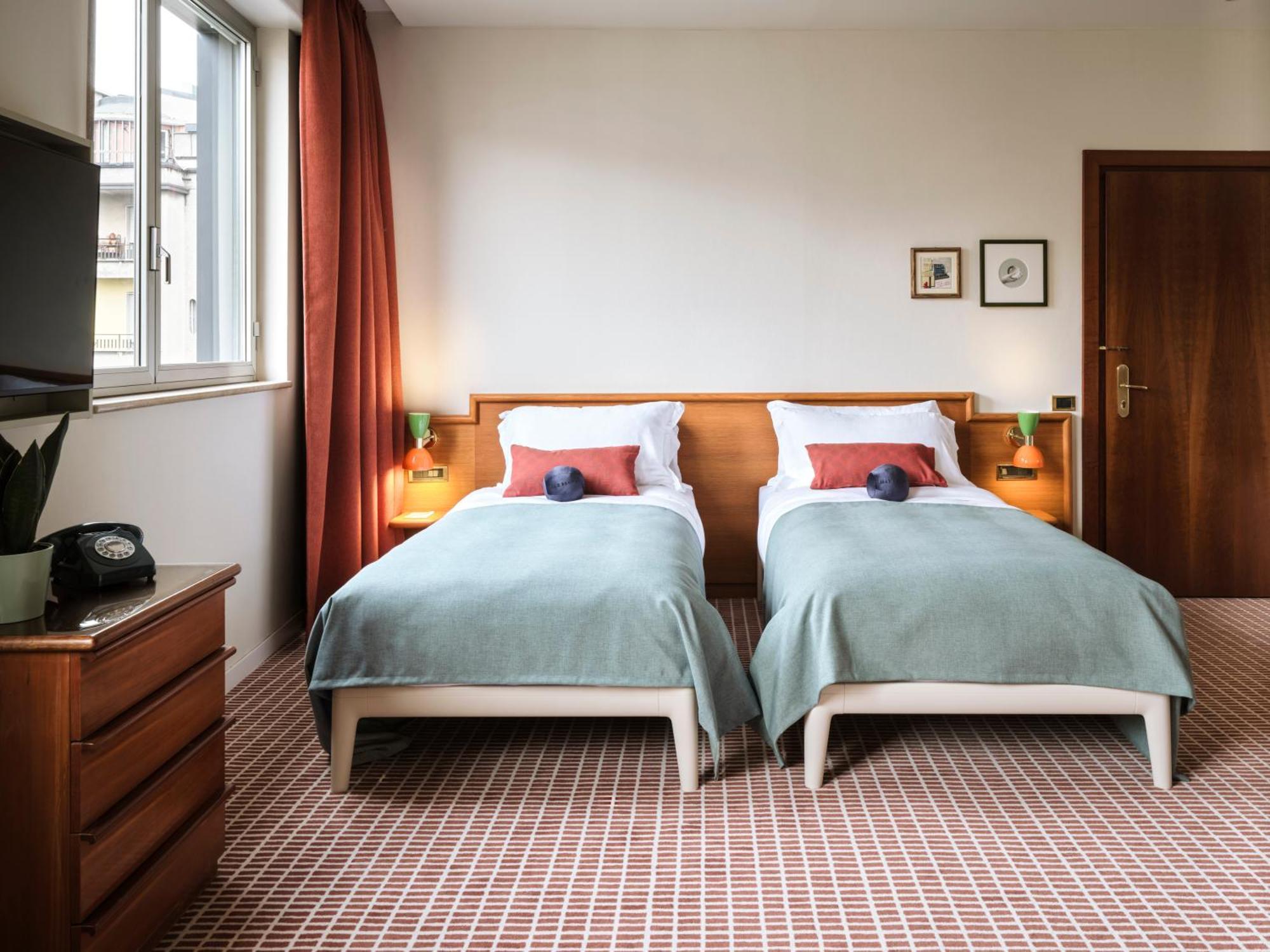 Large Double Room,1534443685:JPEG